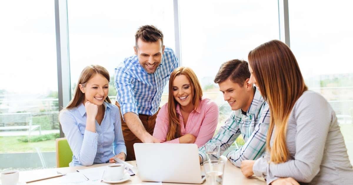 Eğitmen Nedir? Özellikleri Nelerdir?