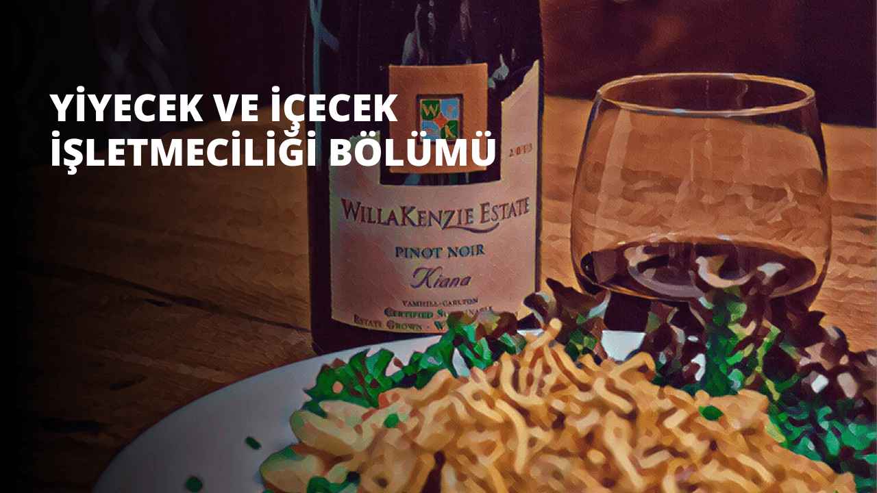 Çeşitli renkli sebzeler, et ve karbonhidratlar içeren bir tabak yemeğe bir kadeh koyu kırmızı şarap eşlik eder. Tabak kavrulmuş patates, pişmiş havuç ve biftek parçaları gibi bir dizi yemekle doludur. Şarap kadehi neredeyse doludur ve güçlü lezzetini ima eden derin bir tonu vardır. Ortam davetkâr ve yemekler iştah açıcı, bu da onu her durum için mükemmel bir yemek haline getiriyor.